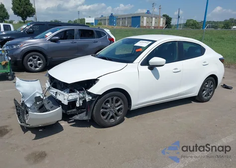 2019 Toyota Yaris Le из США, поврежденный, VIN 3MYDLBYVXKY523721